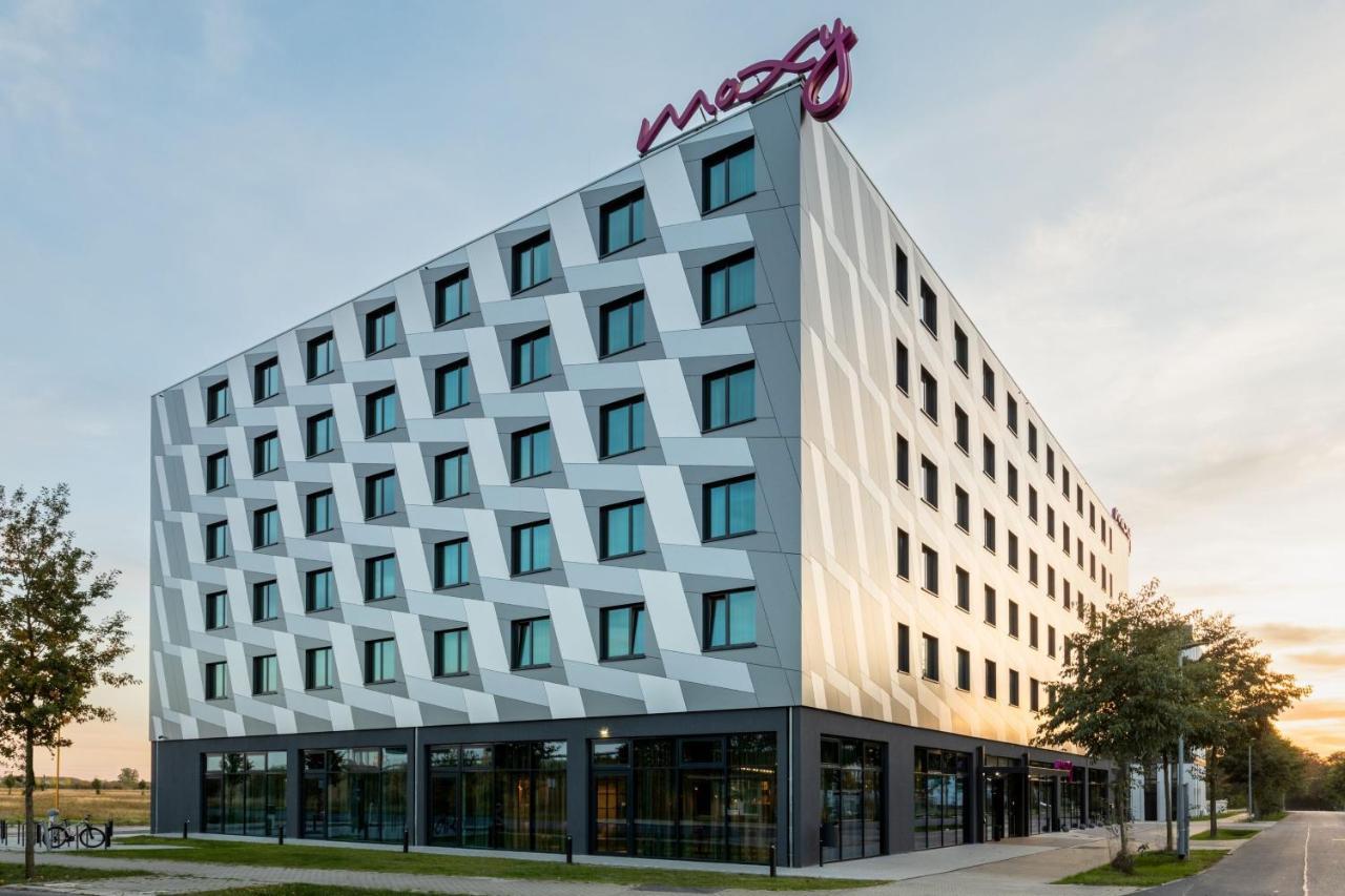 Hotel Moxy Berlin Airport Schönefeld Exterior foto